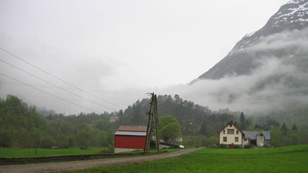 Hope2004.jpg - Hope farm at Hyen May 2004.