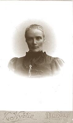 347.jpg - Gyda D. Sindre, nee Stve 1858-1946