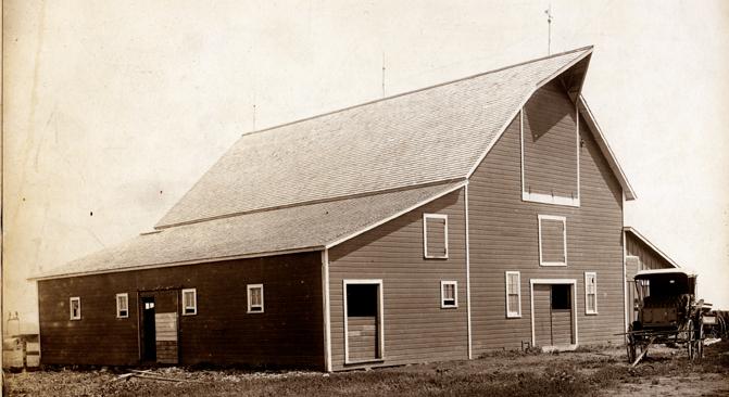FjellestadBarn.jpg - The Fjellestad Dairy Farm, Miner County, SD - The barn.